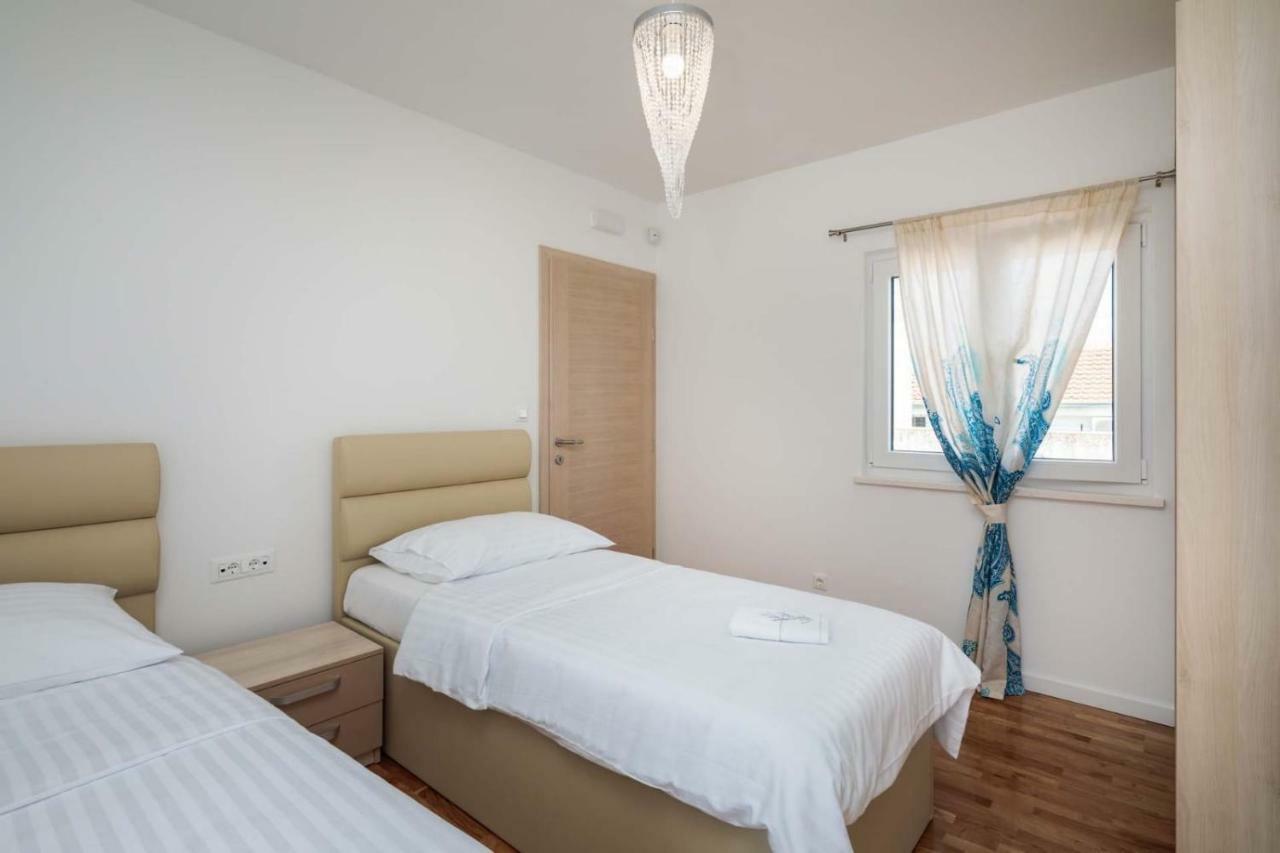 Villa" Arijana 2" 슬라티네 외부 사진